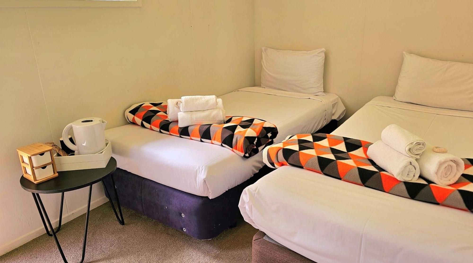 Haruru Falls Motel & Conference Centre Paihia Bagian luar foto