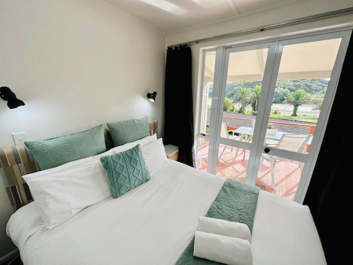 Haruru Falls Motel & Conference Centre Paihia Bagian luar foto