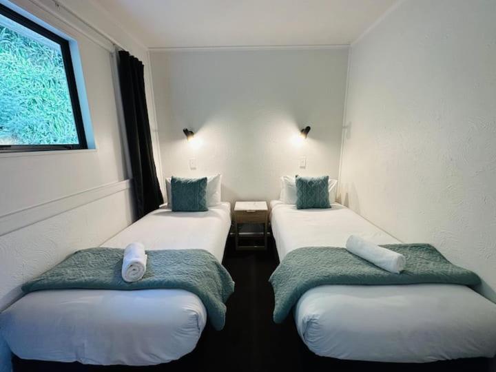 Haruru Falls Motel & Conference Centre Paihia Bagian luar foto