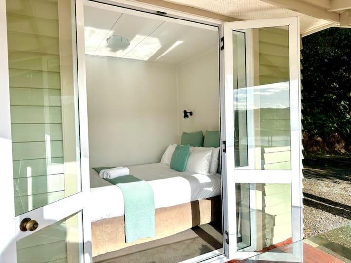 Haruru Falls Motel & Conference Centre Paihia Bagian luar foto